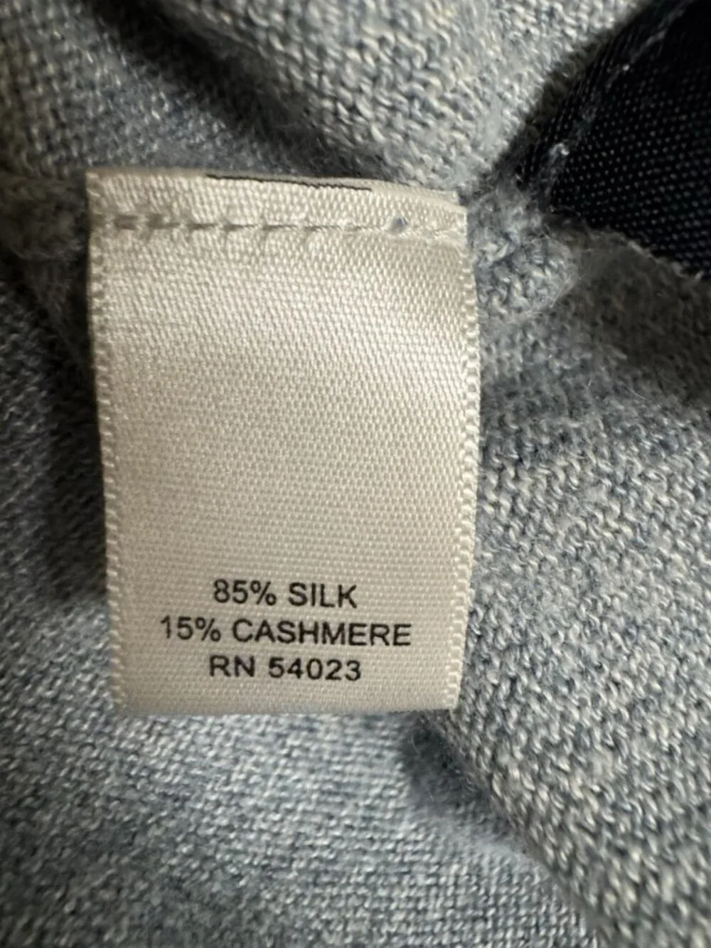 Banana Republic L Silk Cashmere V Neck Sweater Blue 85% Silk 15% Cashmere